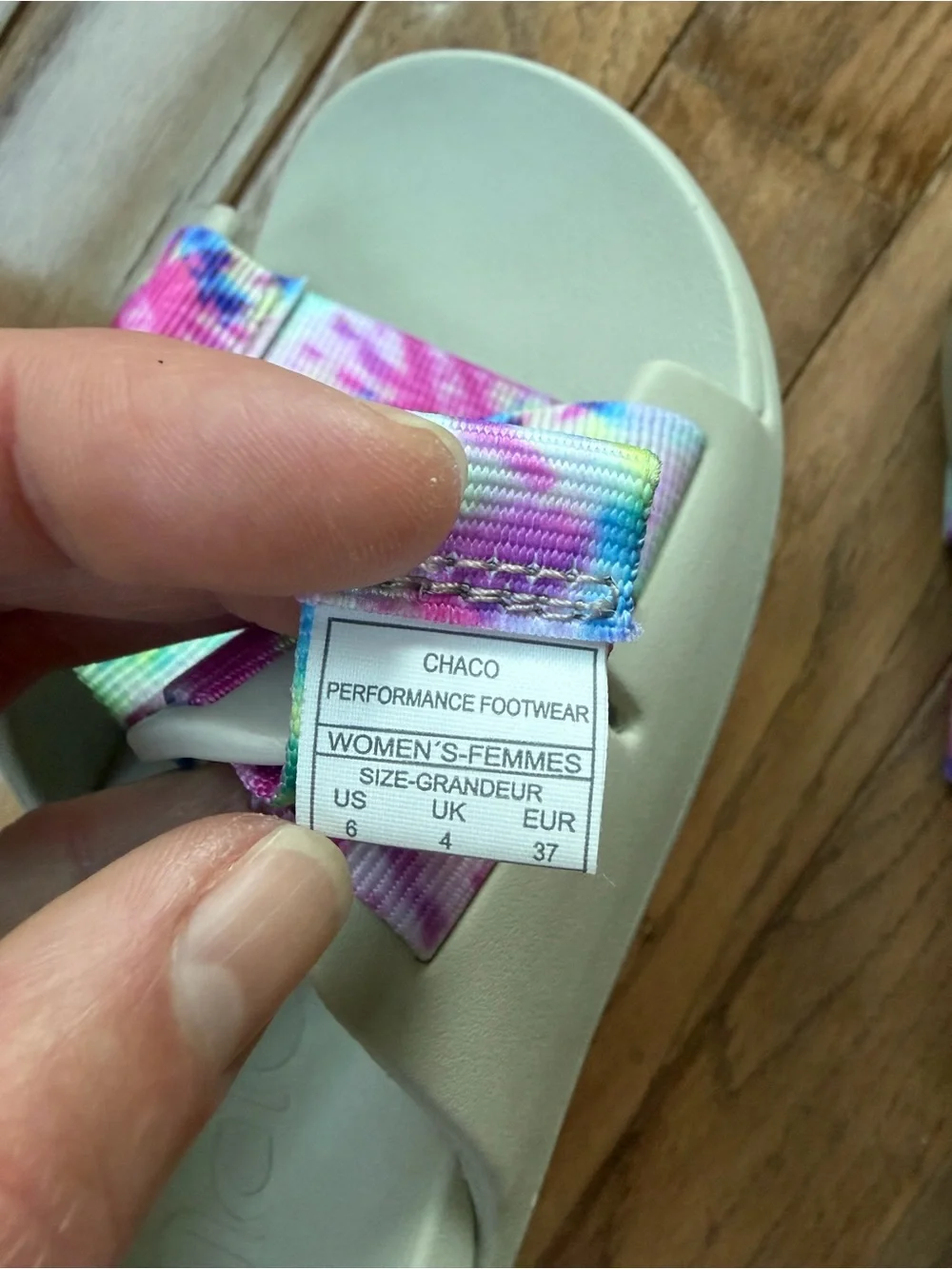 Chaco Chillos Sandals light grey with tie-dye straps